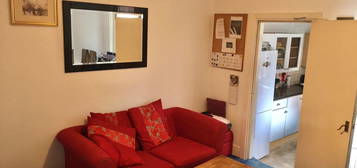 4 bed terraced house to rent