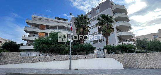 SAINT RAPHAEL VALESCURE LOCATION APPARTEMENT T3 MEUBLE GARAGE DOUBLE