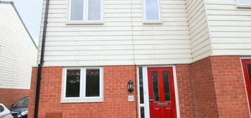 3 bedroom semi-detached house