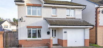 4 bed detached house for sale