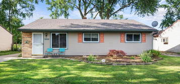 35241 Phyllis St, Wayne, MI 48184