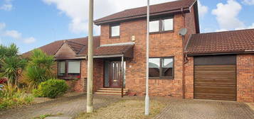 3 bed semi-detached house for sale