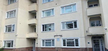 1 bedroom ground floor flat