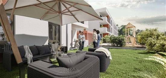 Ideal für Familien: 7-Zimmer-Wohnung im EG mit großem Garten in ruhiger Lage