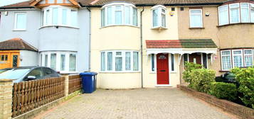 Terraced house to rent in Ferrymead Avenue, Greenford UB6