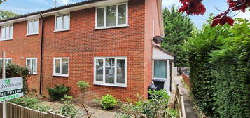 Property for sale in Foxes Drive, Cheshunt, Waltham Cross EN7