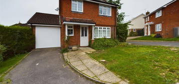 4 bed detached house for sale