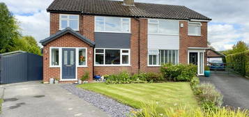 3 bedroom semi-detached house for sale