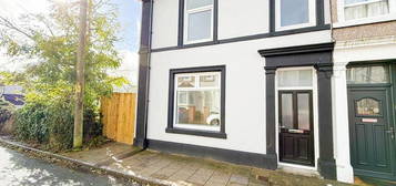 5 bed semi-detached house for sale