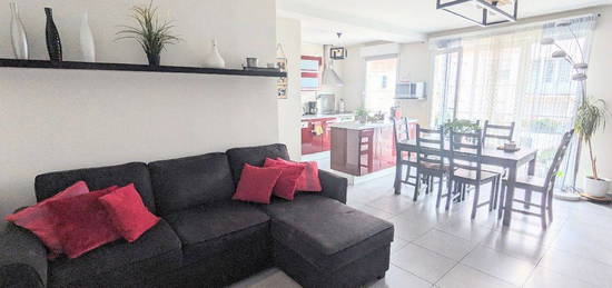 Appartement T3 a Villeneuve le roi proche gare