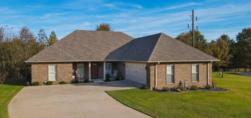 150 Hidden Hill Cv, Martin, TN 38237