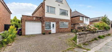 4 bed detached house for sale