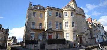 Flat to rent in Belvedere, Bath, Somerset BA1