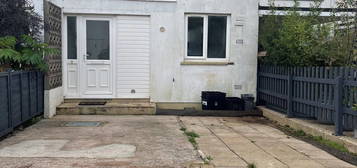 Terraced house to rent in Pillar Close, Brixham TQ5