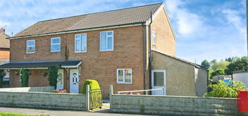 3 bed semi-detached house for sale