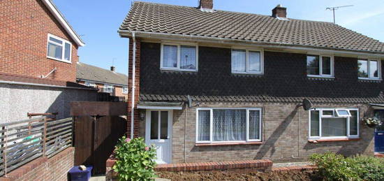 Semi-detached house to rent in Bretch Hill, Banbury, Oxon OX16