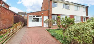 3 bed semi-detached house for sale