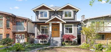 3333 E 28th Ave, Vancouver, BC V5R 1T2
