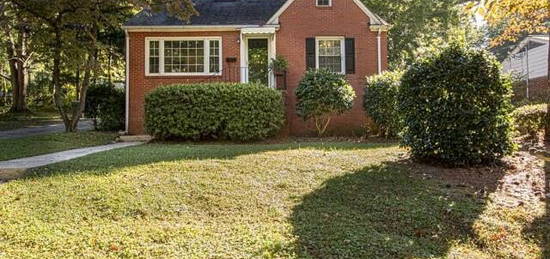 313 E Hillside Dr, Fuquay Varina, NC 27526