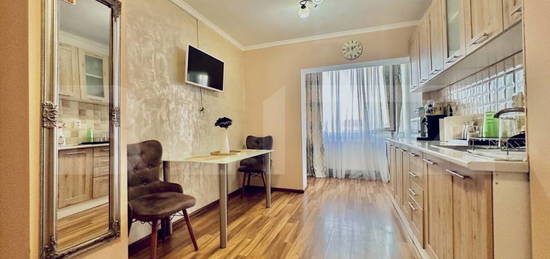 Apartament renovat modern cu 2 camere