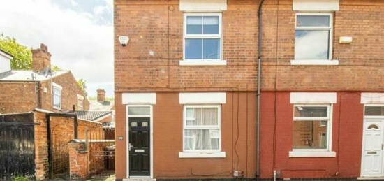 3 bedroom end of terrace house