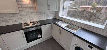 3 bed terraced house to rent