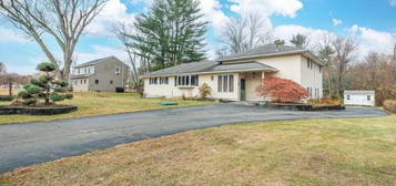 41 Heather Hills Dr, Jefferson Twp., NJ 07438-8806