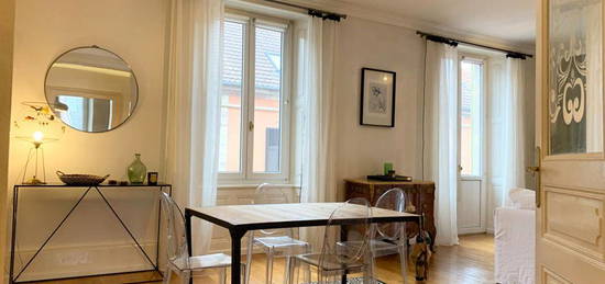 Magnifique Appartement  Haussmannien avec Parking privatif  !