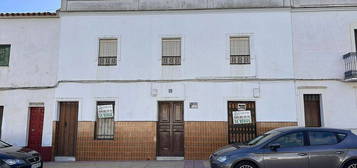 Casa adosada en Azuaga