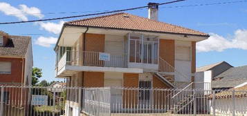 Chalet en Villamejil