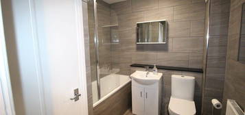 2 bed flat to rent