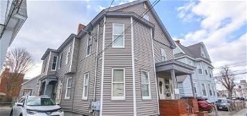65 Fort Hill Ave, Lowell, MA 01852
