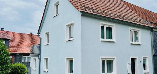 Zweifamilienhaus mit Einliegerwohnung in Wümbach