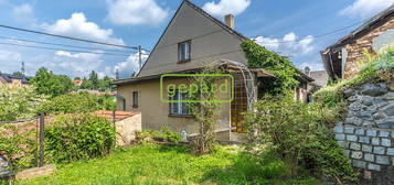 RD 3+1+půda, pozemek 1095 m2, krásný výhled a příroda, Nový Knín