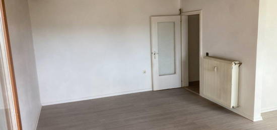 Helle 3-Zimmer Wohnung mit Balkon und Garage in Regen!