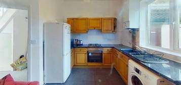 3 bedroom terraced house