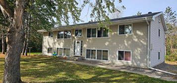 Ridgewood - 1215 NE 11th Ave, 1215 NE 11th Ave APT 1, Grand Rapids, MN 55744