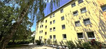 Willkommen in Oberschleißheim  Vermietete und Teil - renovierte 3 Zimmerwohnung zu verkaufen.