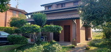 Villa plurifamiliare via Marasca, Pontegradella, Ferrara