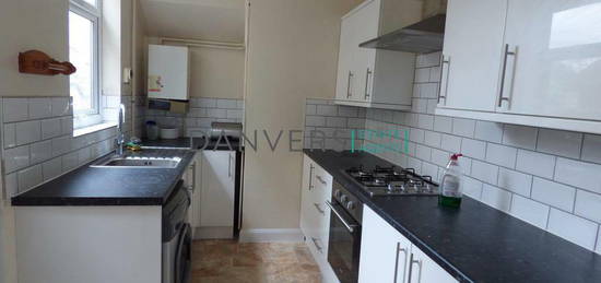 3 bedroom terraced house