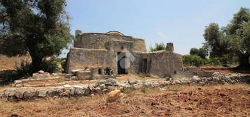 CASA DI CORTE A OSTUNI