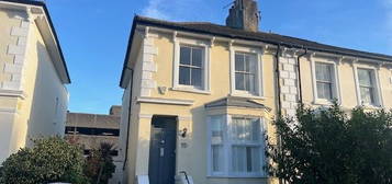 2 bed maisonette to rent