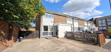 3 bed end terrace house to rent