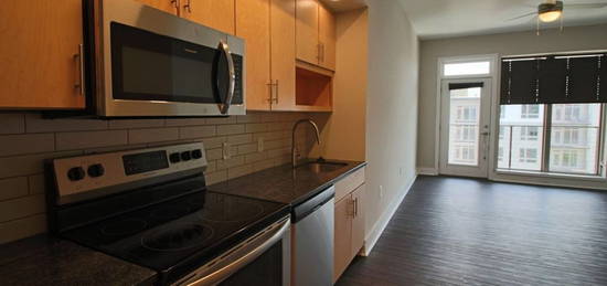 2525 E Main St Apt 709, Richmond, VA 23223