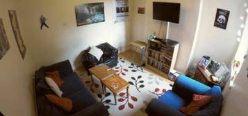 3 bedroom house share