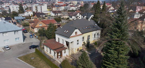 Prodej  vily 675 m², pozemek 3 853 m²