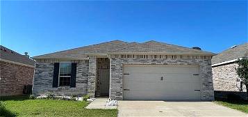 2408 Barzona Dr, Fort Worth, TX 76131