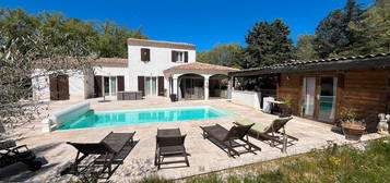 Villa T5 sur 1780 m² de terrain