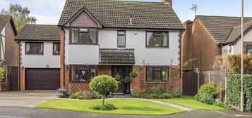 6 bedroom detached house for sale