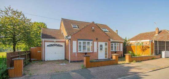 2 bedroom detached bungalow for sale